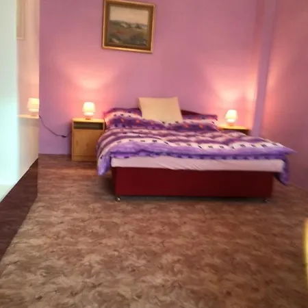 U Alenky Appartement Lomnice nad Lužnicí